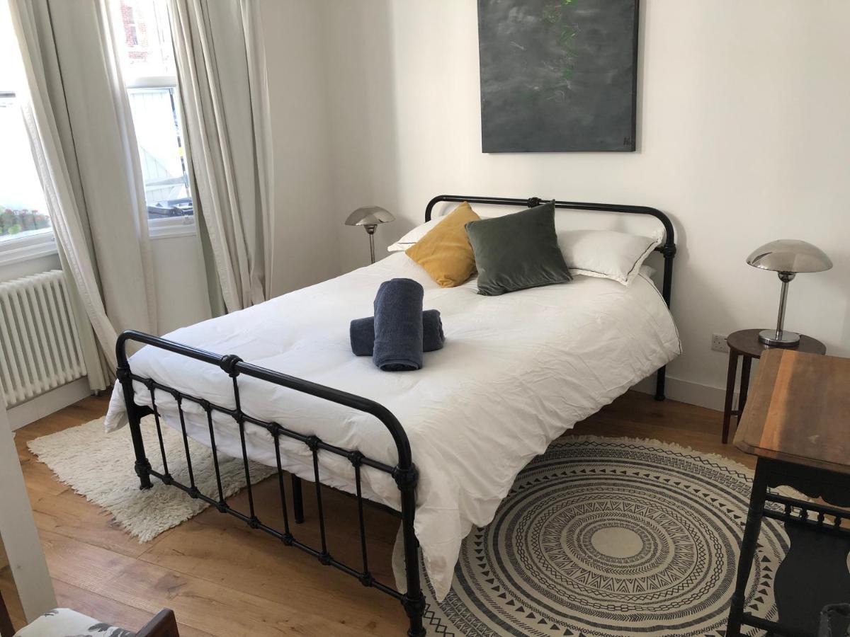 ברייטון Poets Rest, Free Parking, Ev Socket Fees Apply Walk To Beach מראה חיצוני תמונה